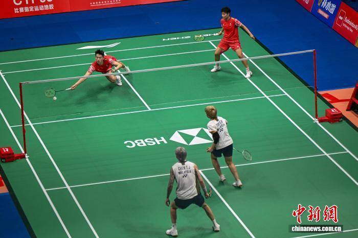 2025中国羽毛球大师赛：冯彦哲/黄东萍不敌陈堂杰/杜依蔚止步四强