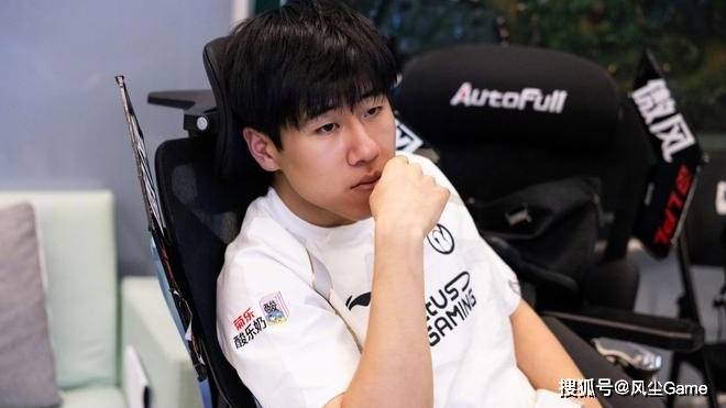 LCK冠军打野官宣：世界赛结束退役入伍，拳头战力榜IG未进前十