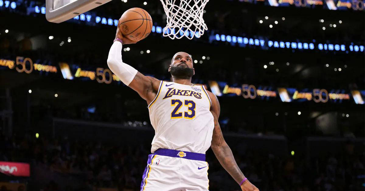 场均贡献11分，队内排名第五！湖人再现里夫斯式惊喜，雷迪克成关键X因素